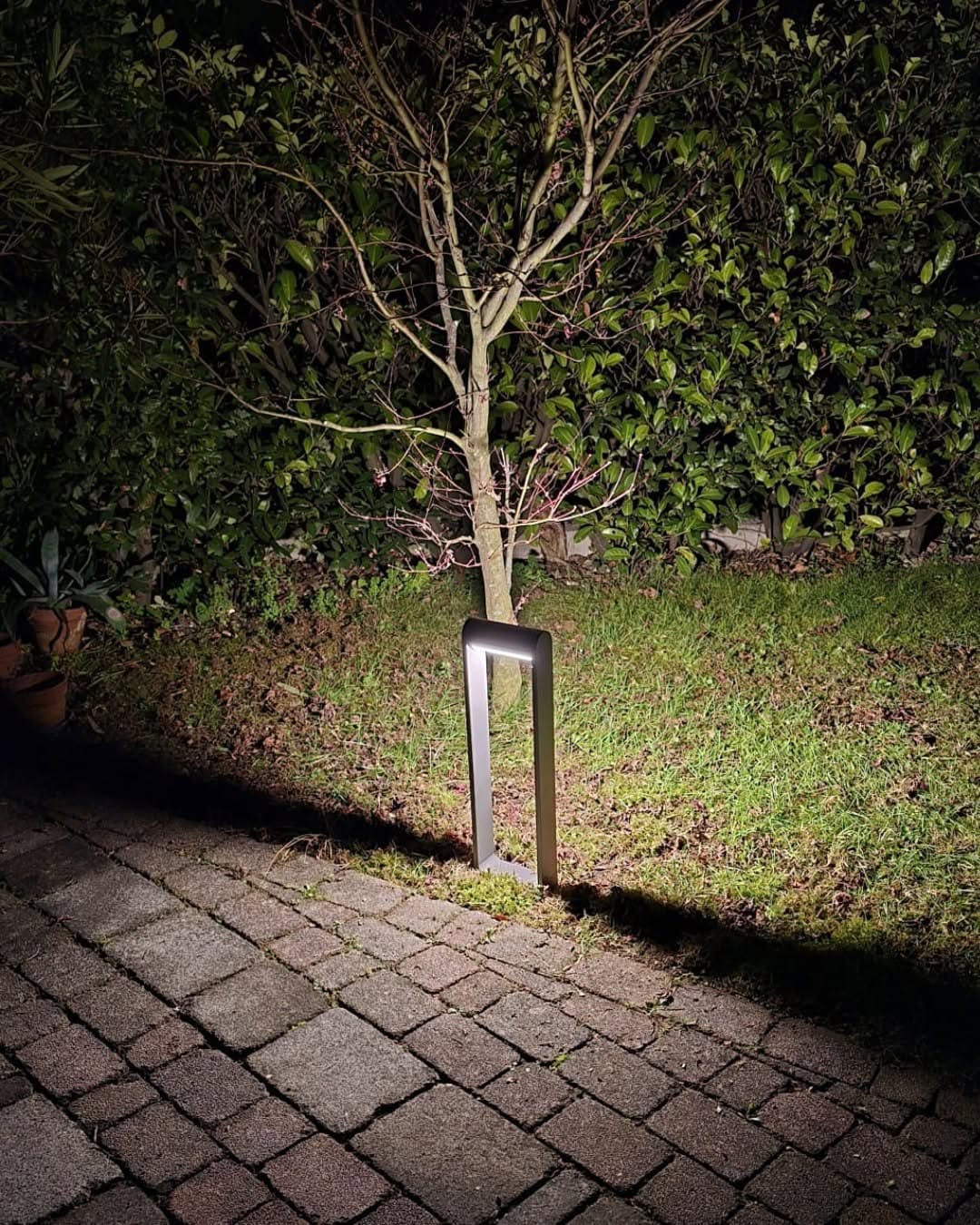 ORIENTA - PALO CON LUCE RECLINABILE A PIACIMENTO - LUCE LED INTEGRATO