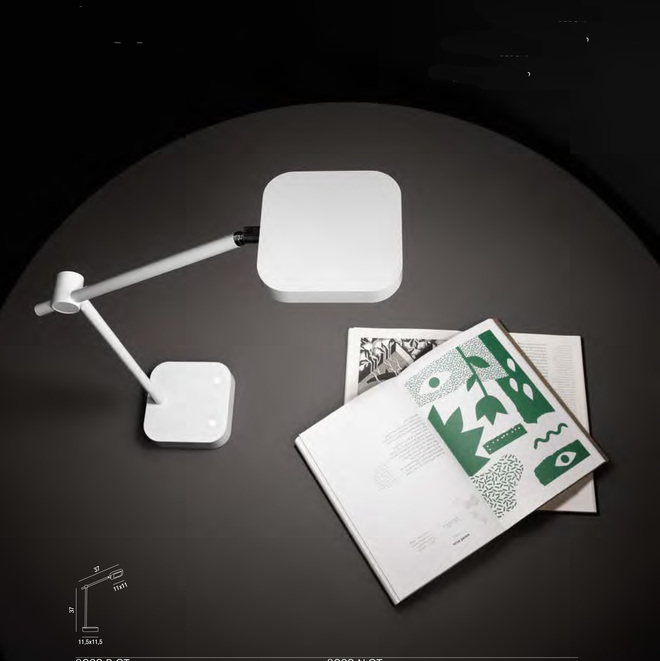 ICON - LAMPADA DA TAVOLO -MODULO CCT - 580lm ICON - LAMPADA DA TAVOLO -MODULO CCT - 580lm