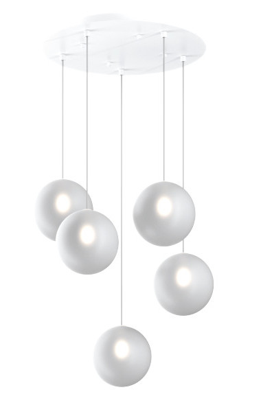 Collezione di lampade a sospensione composta da una o più sfere in vetro pirex soffiato regolabili in altezza e disponibili in diverse finiture. Collezione di lampade a sospensione composta da una o più sfere in vetro pirex soffiato regolabili in altezza e disponibili in diverse finiture.