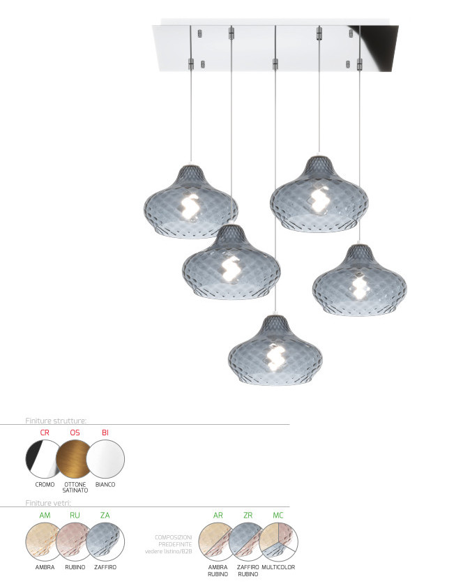 Collezione di lampade a sospensione composte da uno o più elementi in vetro soffiato regolabili in altezza.