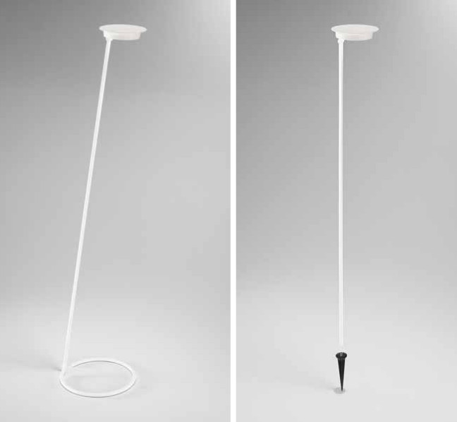 Lampada da tavolo/esterno ricaricabile a batterie in metallo e Abs verniciato per uso interno/esterno. Diffusore orientabile in acrilico satinato. Lampada da tavolo/esterno ricaricabile a batterie in metallo e Abs verniciato per uso interno/esterno. Diffusore orientabile in acrilico satinato.