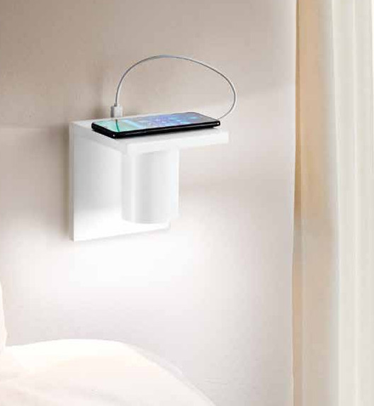 Lampada da tavolo a LED costruito in alluminio pressofuso verniciato a polvere con pre-trattamento per uso esterno/interno. Interruttore a rotazione a magneti