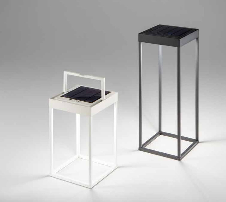 Lampada da tavolo ricaricabile a batterie in alluminio verniciato a polvere per uso interno/esterno