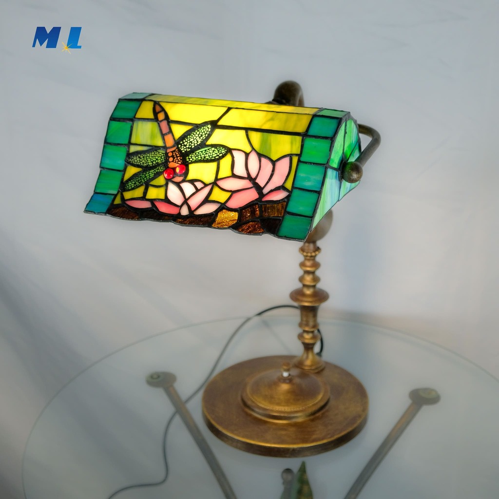 SWAN - LAMPADA da tavolo tipo MINISTERO STILE TIFFANY