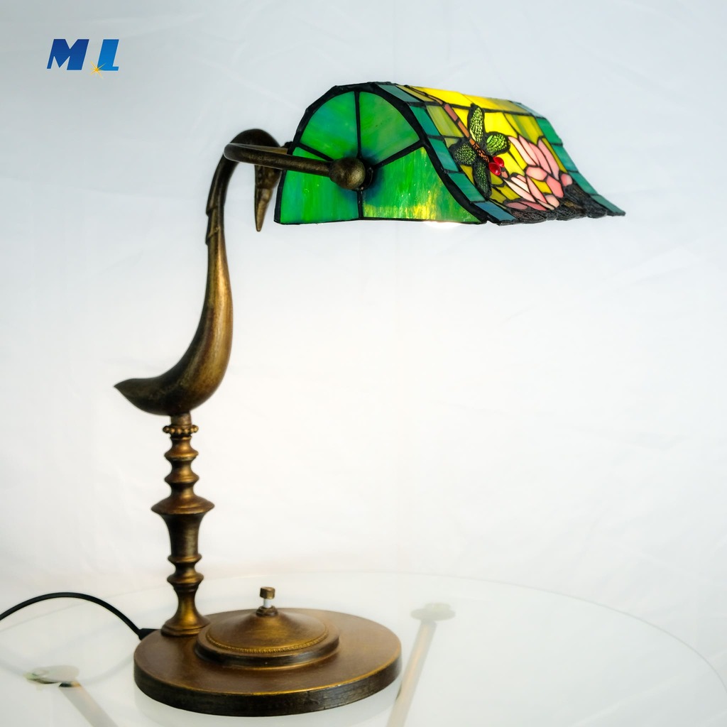 SWAN - LAMPADA da tavolo tipo MINISTERO STILE TIFFANY