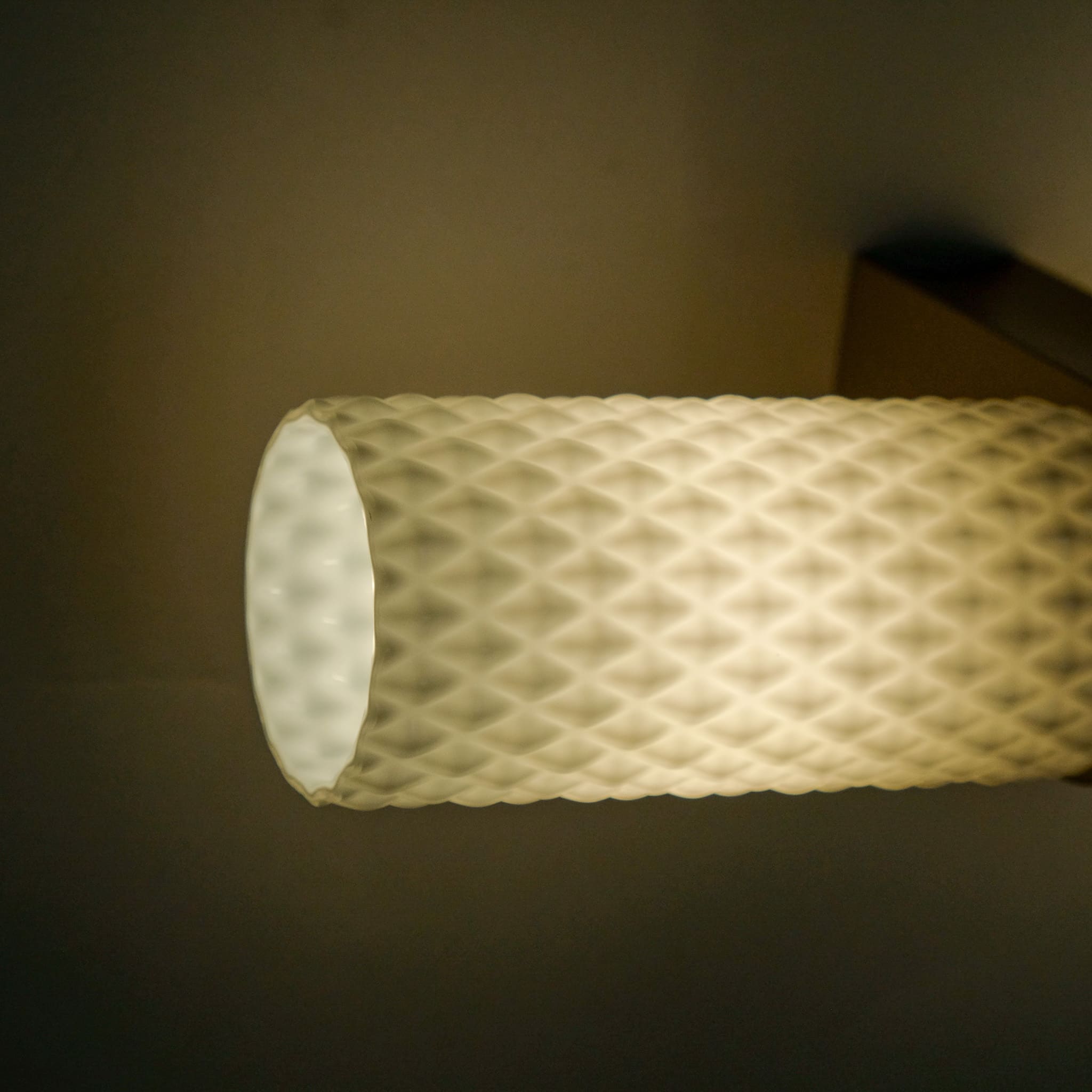 COLORE DETTAGLIO VETRO BIANCO